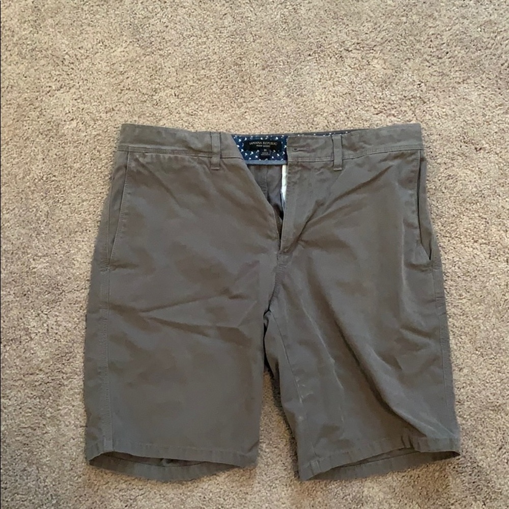 Grey shorts